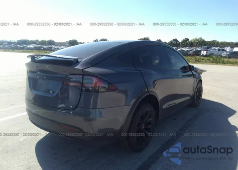 2018 Tesla Model X 75D/P100D/100D из США, поврежденный, VIN 5YJXCBE22JF103550